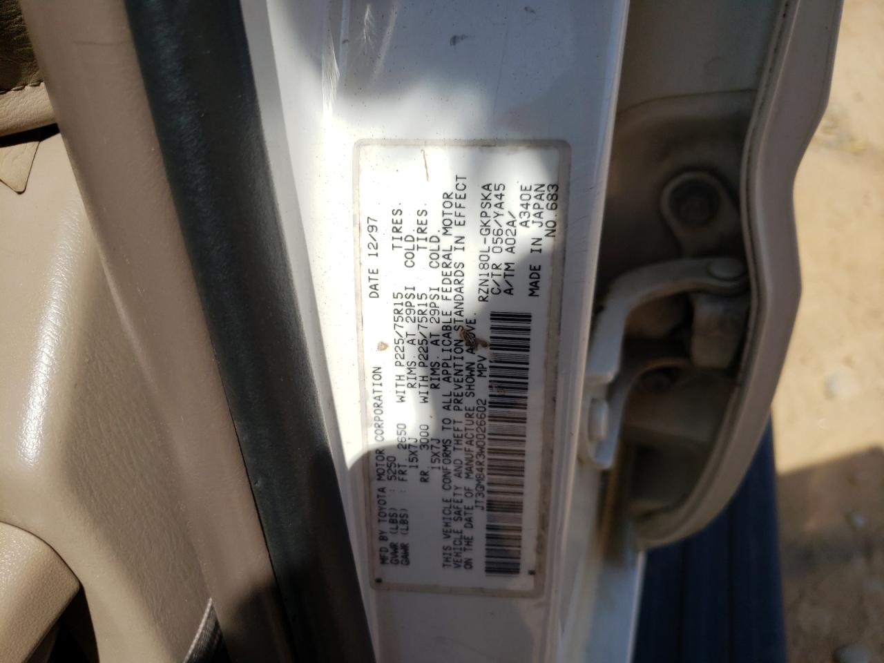 Photo 10 from auction – 1998 TOYOTA 4RUNNER with VIN JT3GM84R3W0026602
