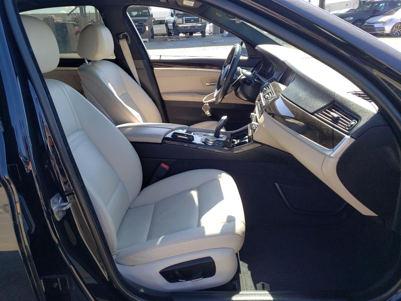 Photo 5 from auction – 2015 BMW 535 I with VIN WBA5B1C57FD919263