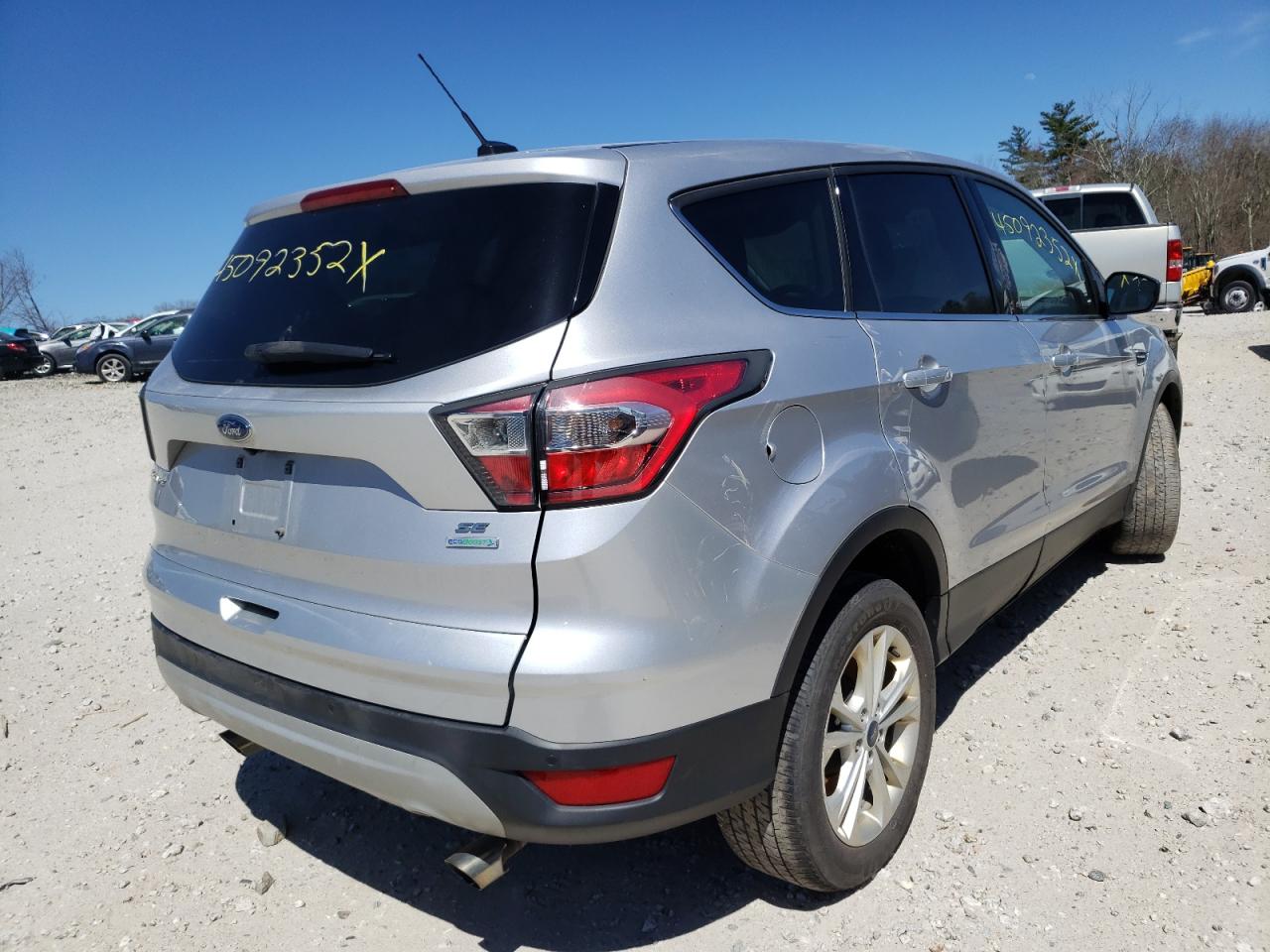 Photo 4 from auction – 2017 FORD ESCAPE SE with VIN 1FMCU0GD8HUA41356