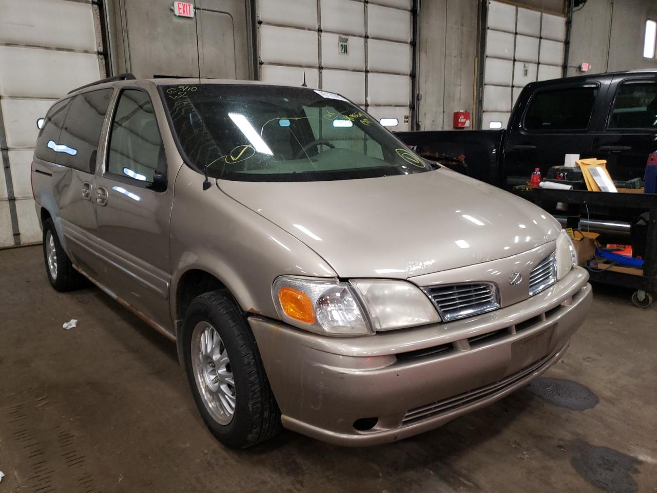 OLDSMOBILE SILHOUETTE 2002 with VIN 1GHDX03E32D231596 - Photo from auction
