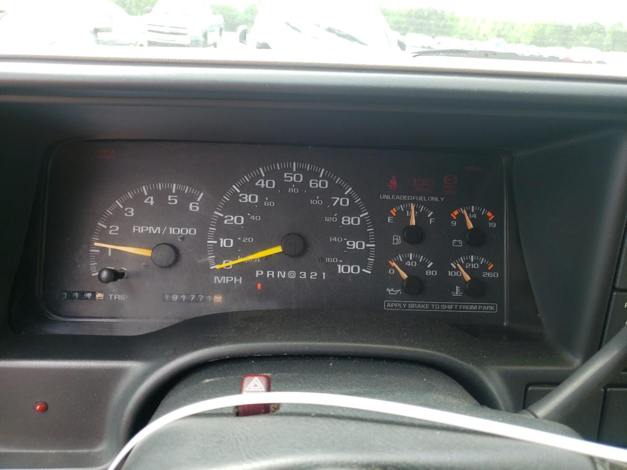Photo 8 from auction – 1998 GMC SIERRA C15 with VIN 2GDEC19R5W1515024
