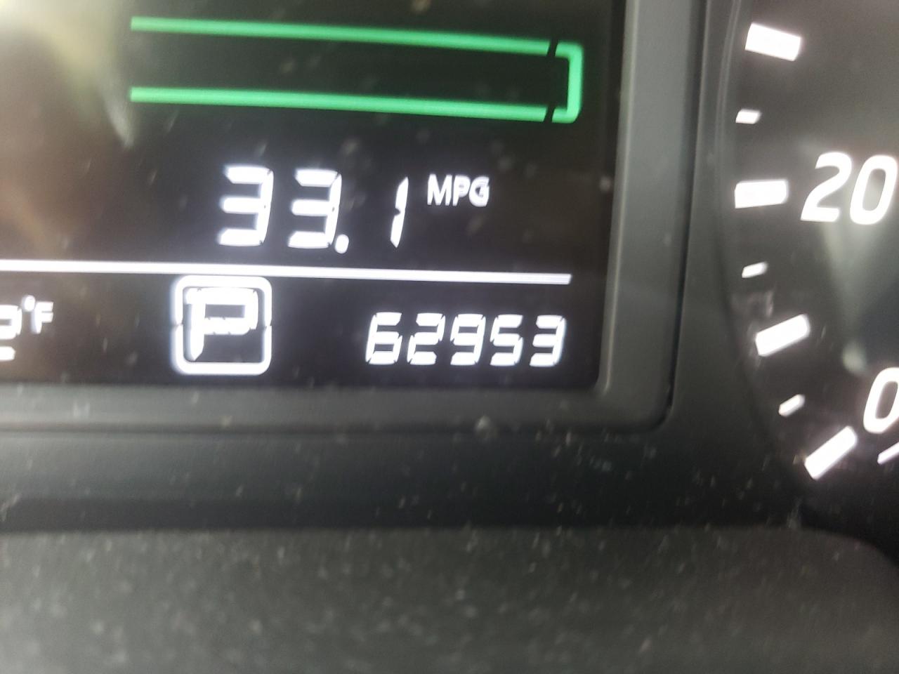 Photo 8 from auction – 2015 NISSAN SENTRA S with VIN 3N1AB7AP2FY337533