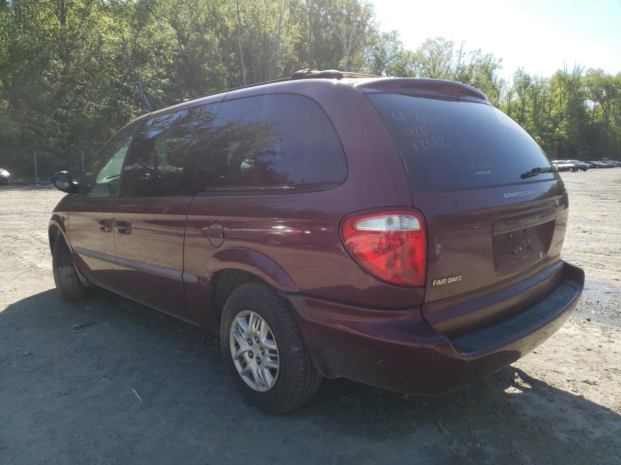 Photo 3 from auction – 2001 DODGE GRAND CARA with VIN 2B8GP44311R373895