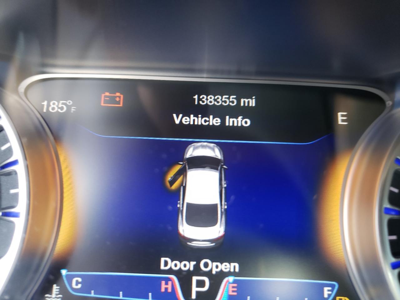 Photo 8 from auction – 2015 CHRYSLER 200 C with VIN 1C3CCCCG0FN532122