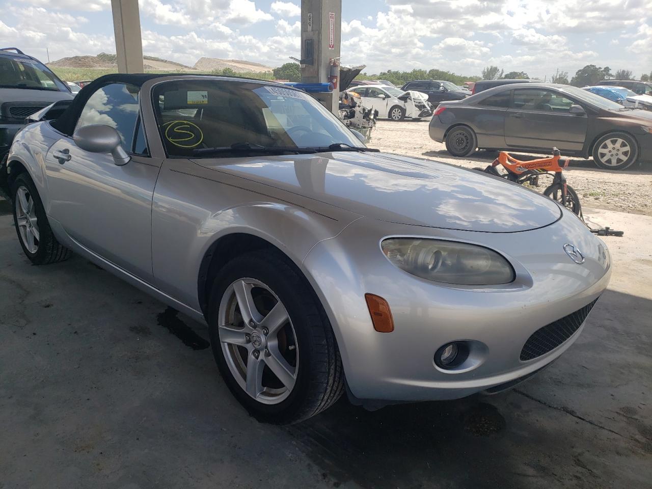 صورة رقم 1 من المزاد - 2007 MAZDA MX-5 MIATA مع VIN JM1NC25F970124008