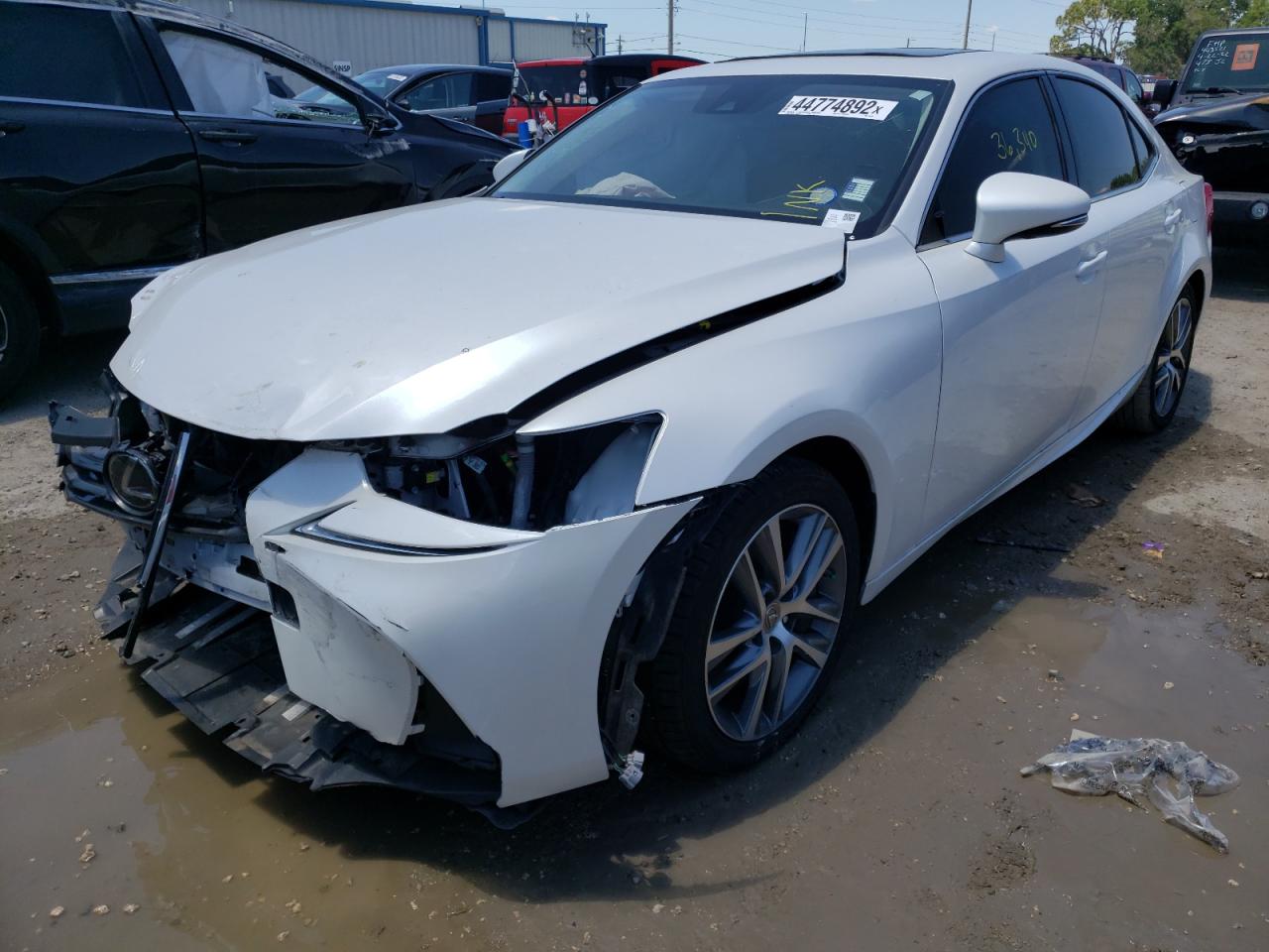 Zdjęcie 2 z aukcji – 2020 LEXUS IS300 z VIN JTHAA1D26L5101861