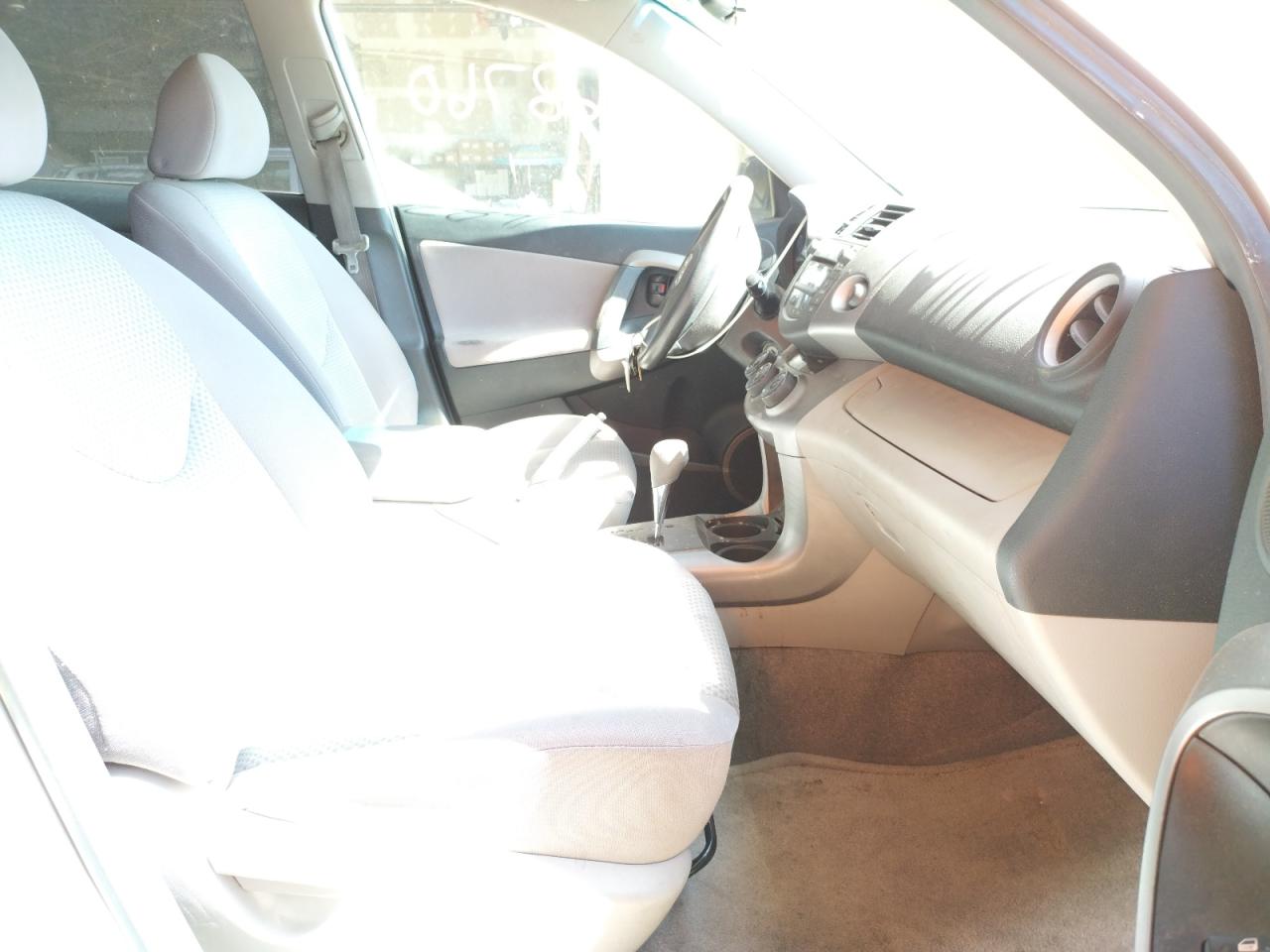 Photo 5 from auction – 2007 TOYOTA RAV4 with VIN JTMZD33V875046919
