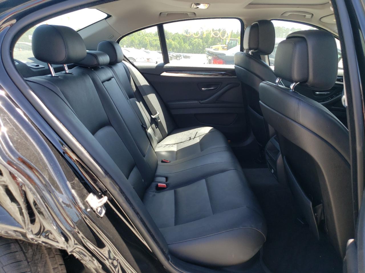 Photo 6 from auction – 2012 BMW 528 XI with VIN WBAXH5C53CDW09931