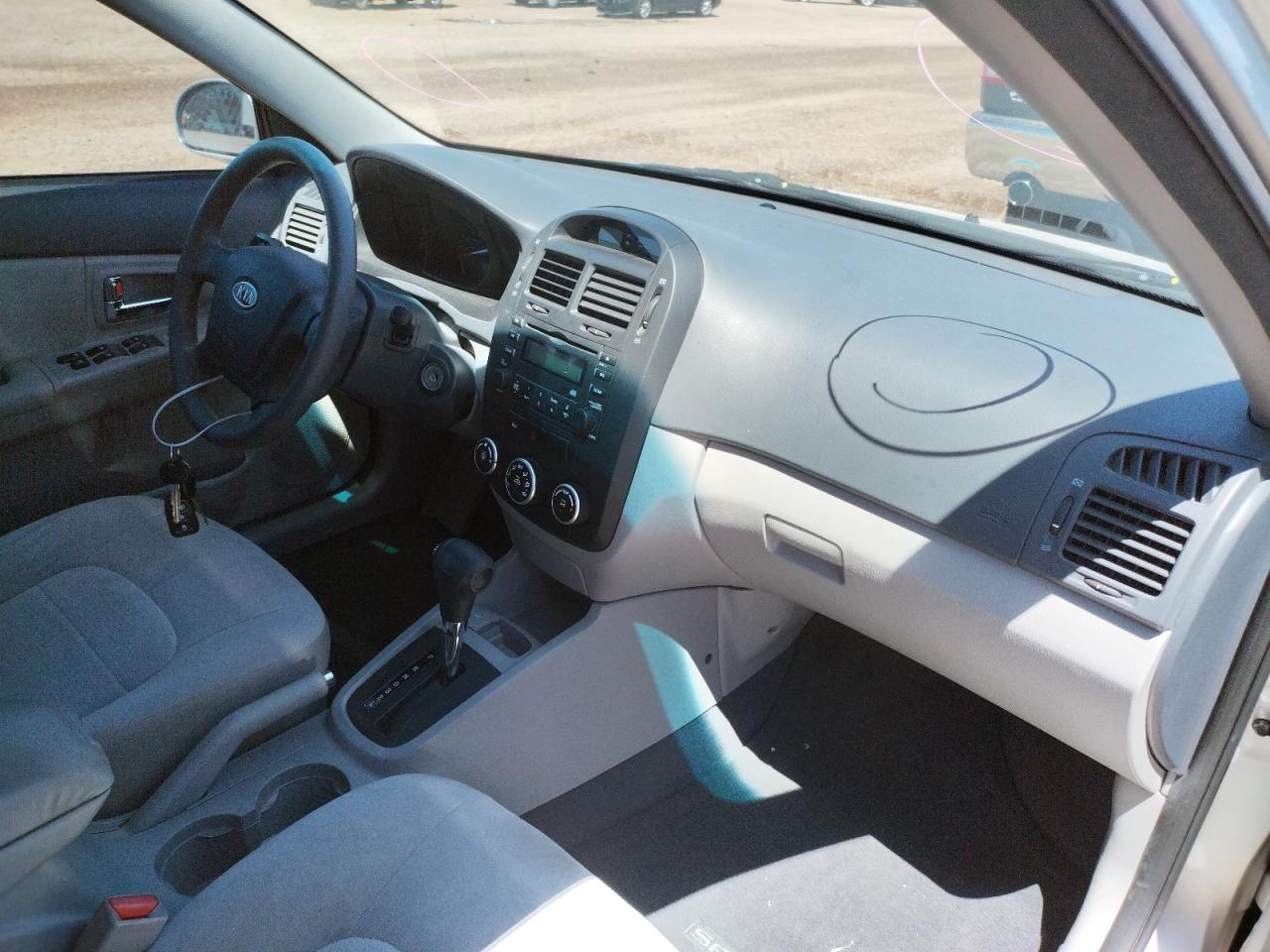 Photo 9 from auction – 2008 KIA SPECTRA EX with VIN KNAFE122485579649