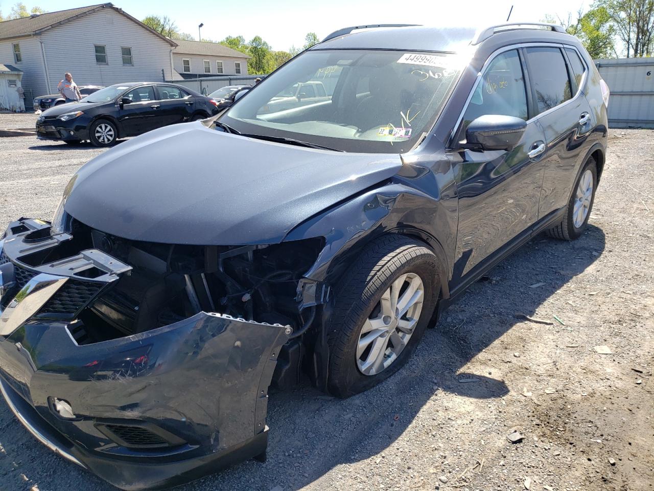 Photo 12 from auction – 2016 NISSAN ROGUE S with VIN KNMAT2MV6GP633519