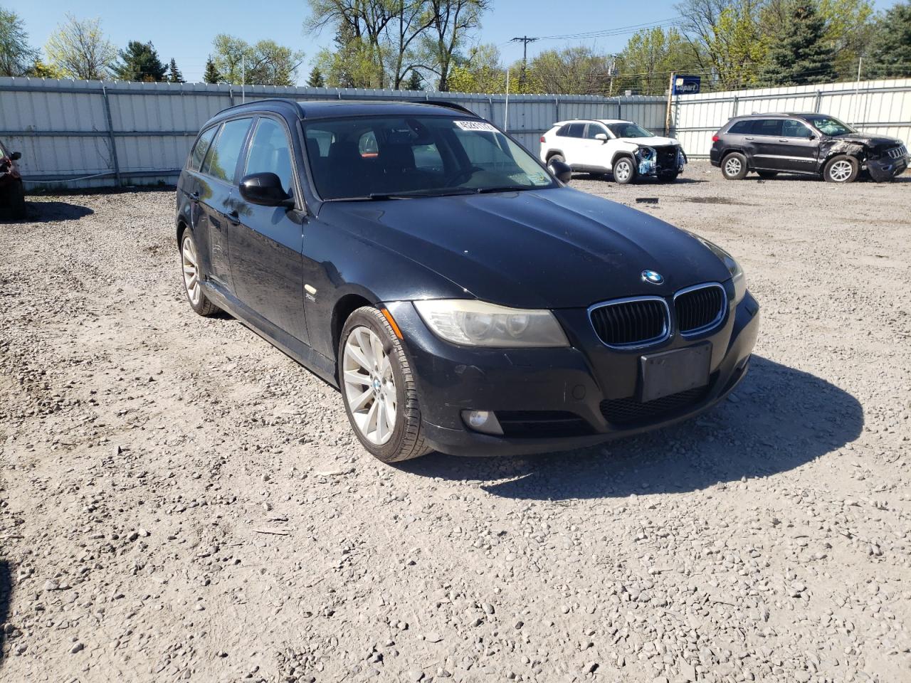 BMW 328 XI 2011 with VIN WBAUU3C55BA543000 - Photo from auction