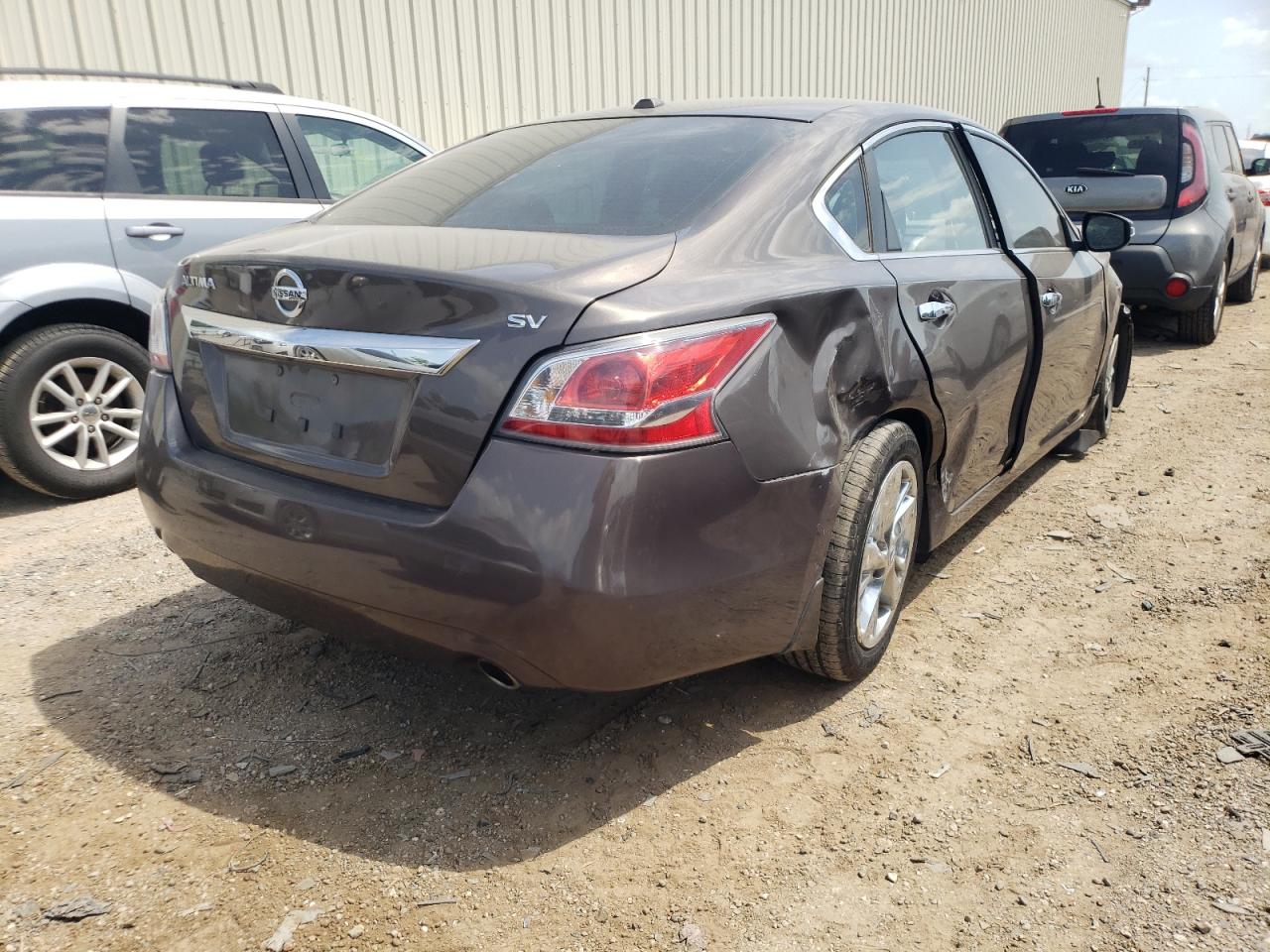Photo 4 from auction – 2015 NISSAN ALTIMA 2.5 with VIN 1N4AL3AP8FC123857