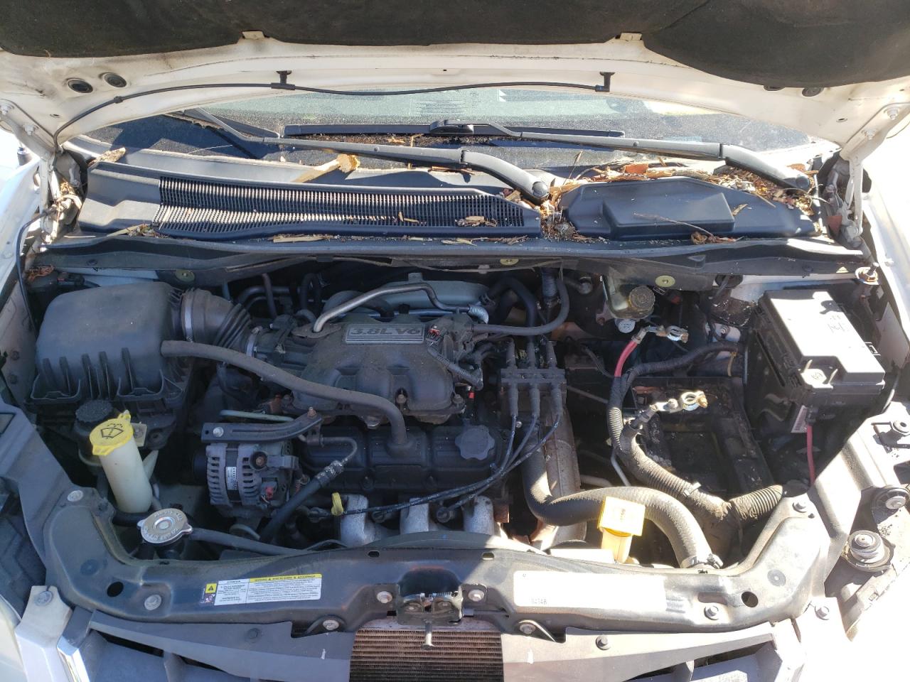Photo 7 from auction – 2010 CHRYSLER TOWN & COU with VIN 2A4RR5D10AR451203