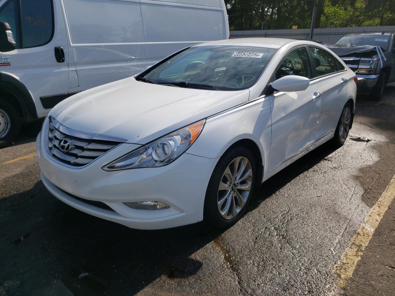Photo 2 from auction – 2012 HYUNDAI SONATA SE with VIN 5NPEC4AC8CH429441