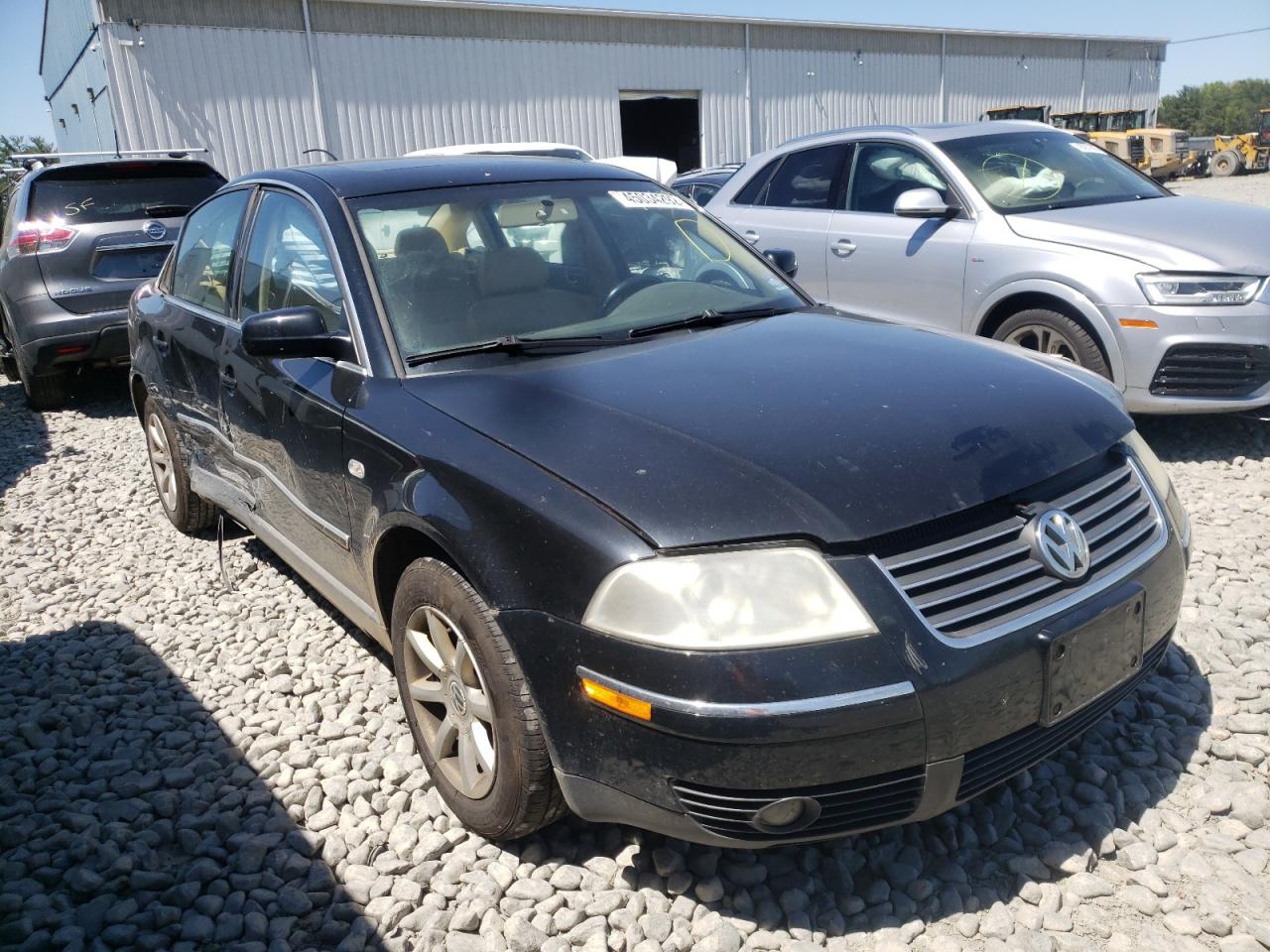VOLKSWAGEN PASSAT GLS 2004 with VIN WVWPD63B64E119702 - Photo from auction