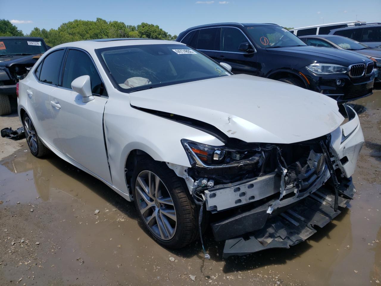 LEXUS IS300 2020 with VIN JTHAA1D26L5101861 - Photo from auction