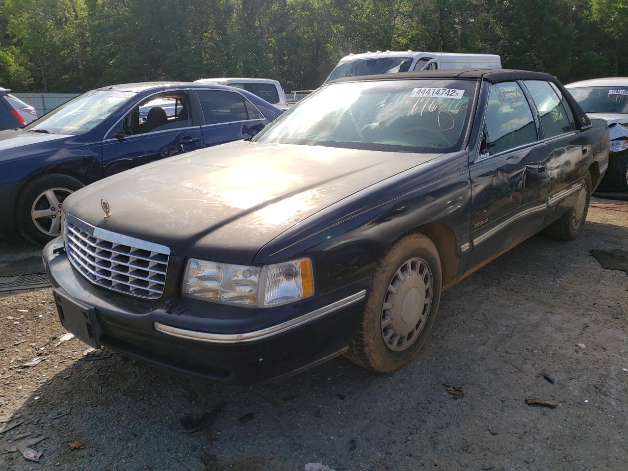 Photo 2 from auction – 1999 CADILLAC DEVILLE with VIN 1G6KD54Y1XU776816