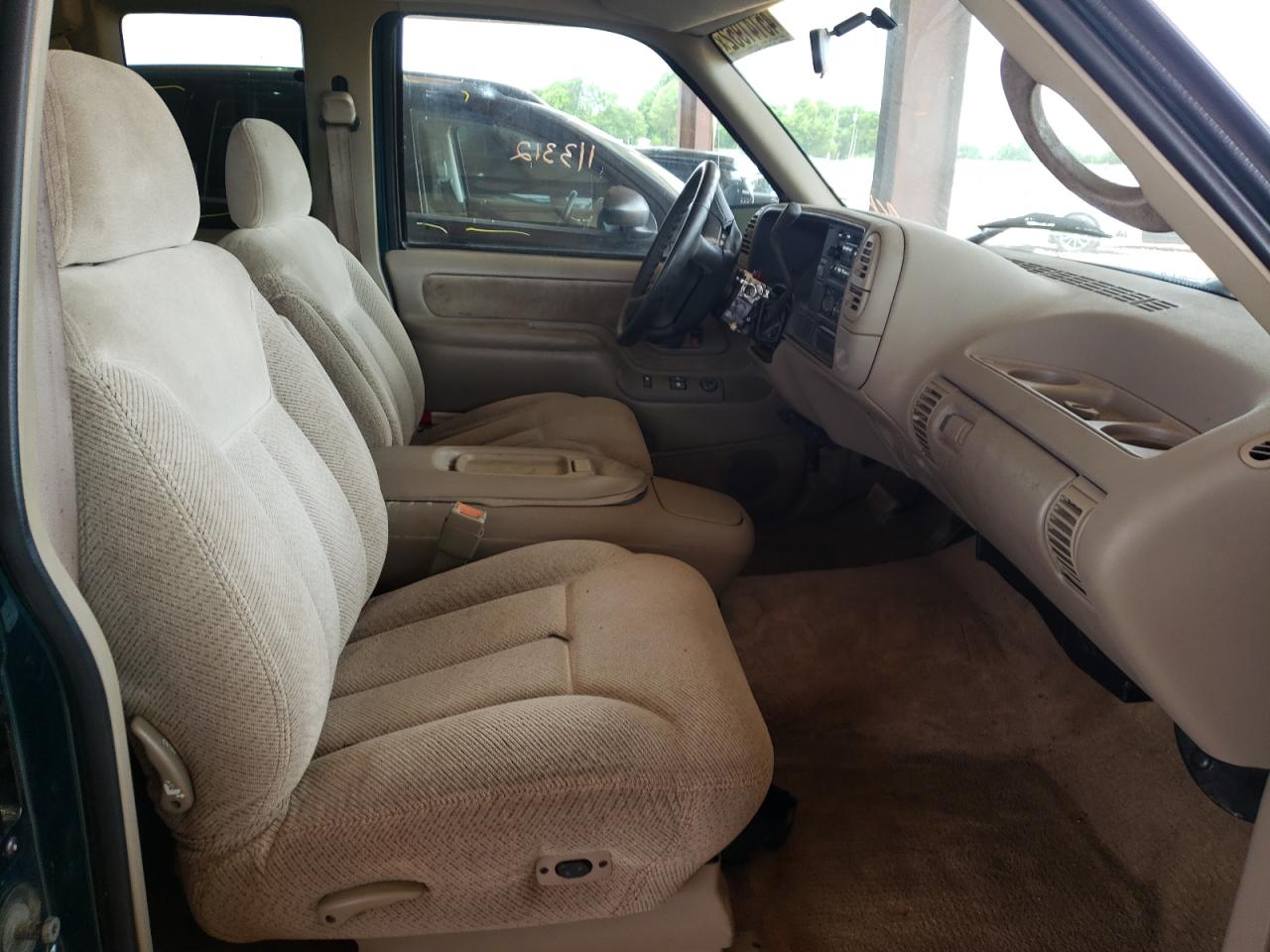 Photo 5 from auction – 1996 CHEVROLET GMT-400 C1 with VIN 2GCEC19R6T1221387