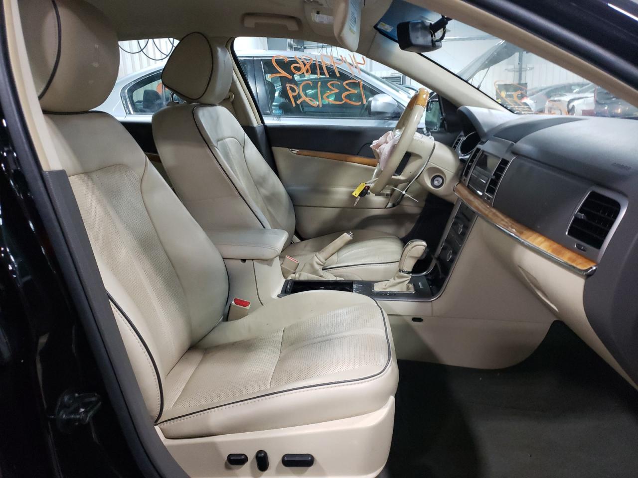 Photo 5 from auction – 2012 LINCOLN MKZ with VIN 3LNHL2GC7CR805192