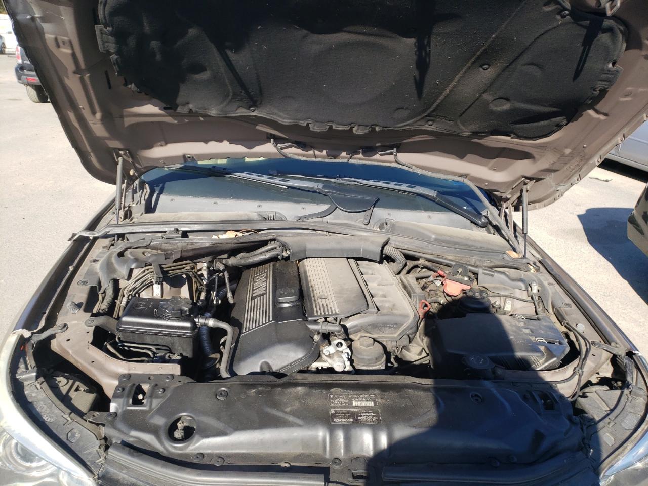 Photo 7 from auction – 2005 BMW 525 with VIN WBANA53505B860156