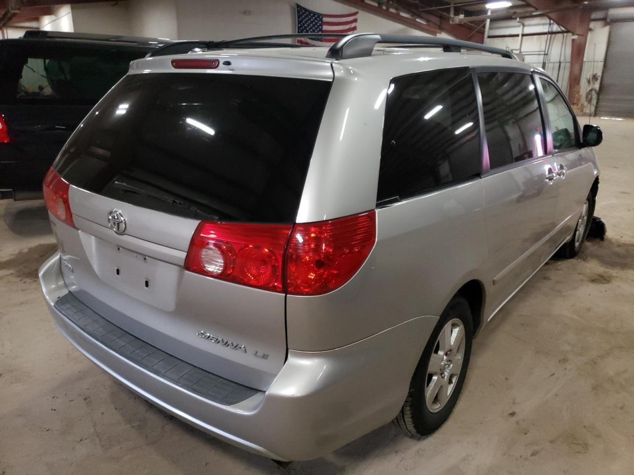 Photo 4 from auction – 2007 TOYOTA SIENNA CE with VIN 5TDZK23C07S095850