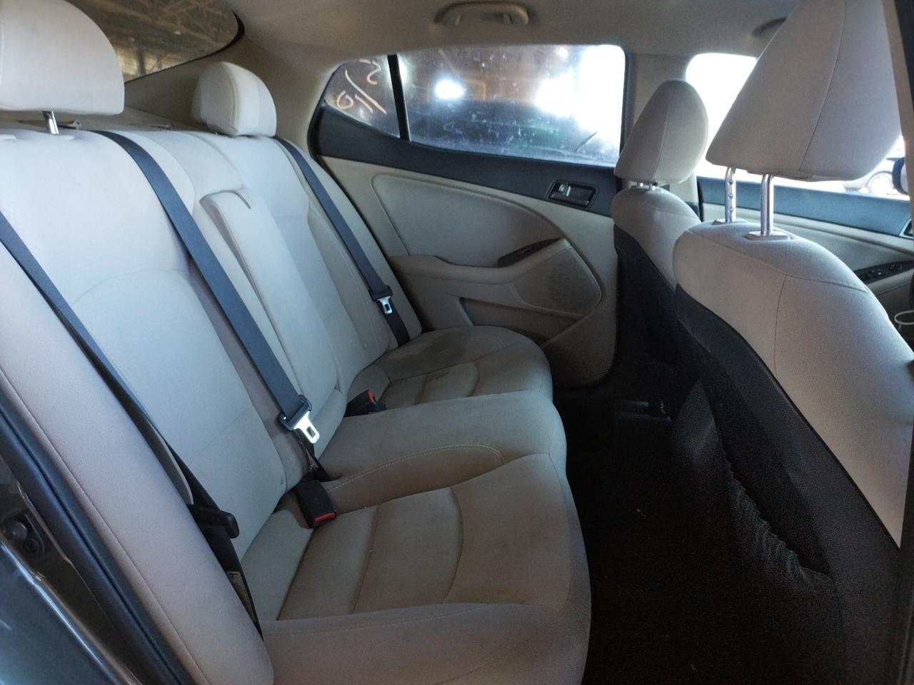 Photo 6 from auction – 2012 KIA OPTIMA LX with VIN 5XXGM4A70CG056321