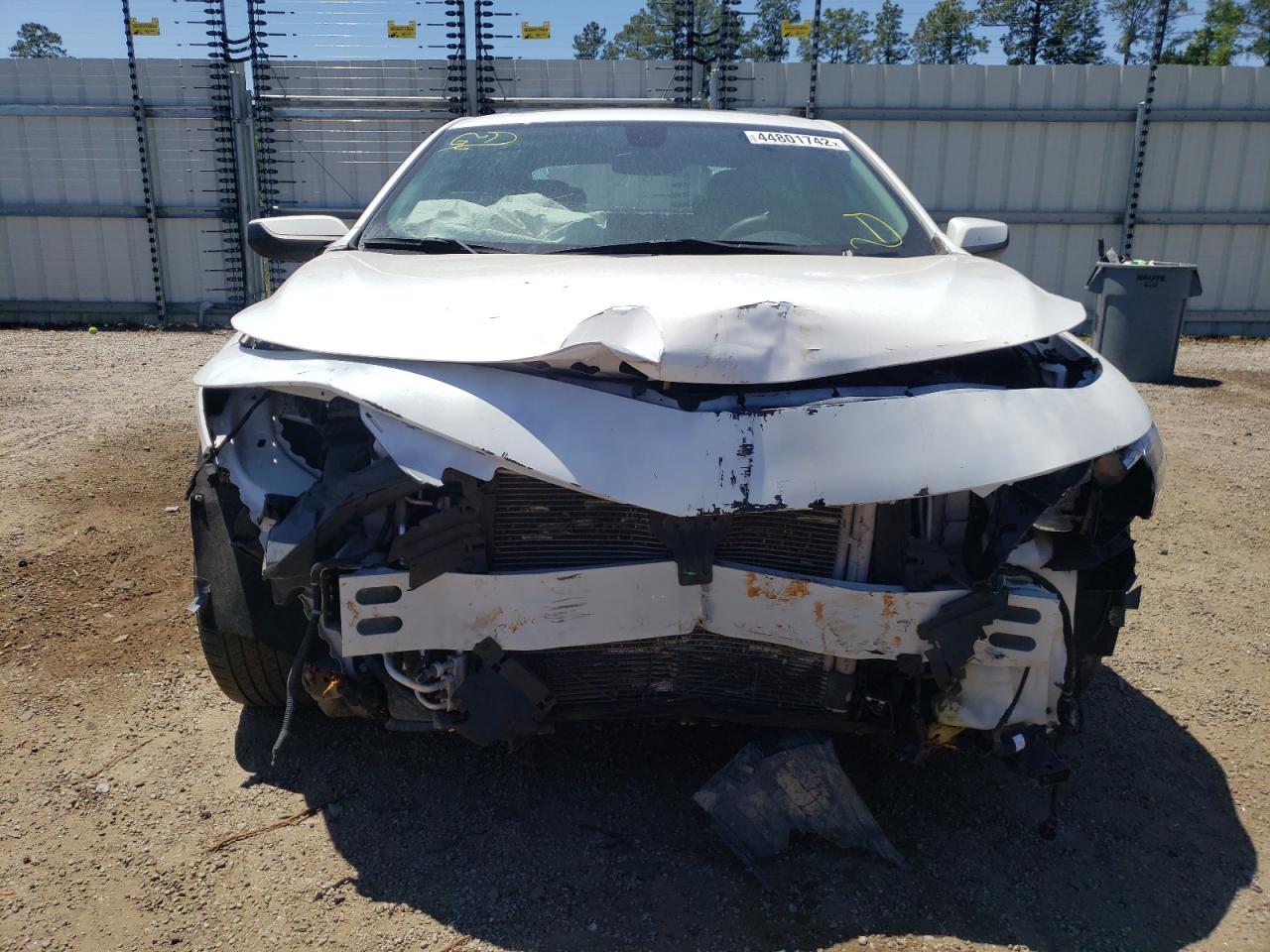 Photo 9 from auction – 2019 CHEVROLET MALIBU LT with VIN 1G1ZD5ST6KF152180