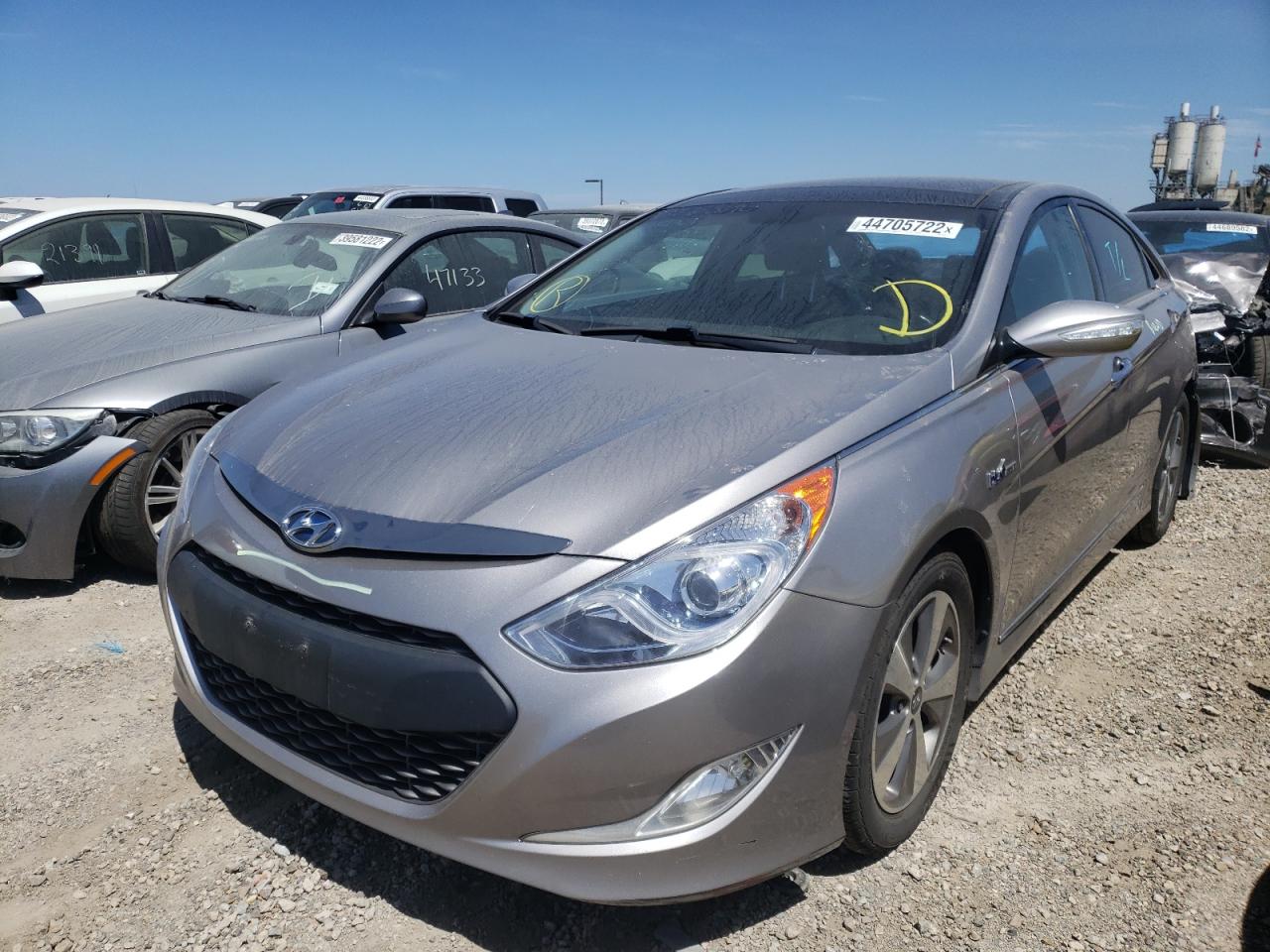 Photo 2 from auction – 2012 HYUNDAI SONATA HYB with VIN KMHEC4A40CA040482