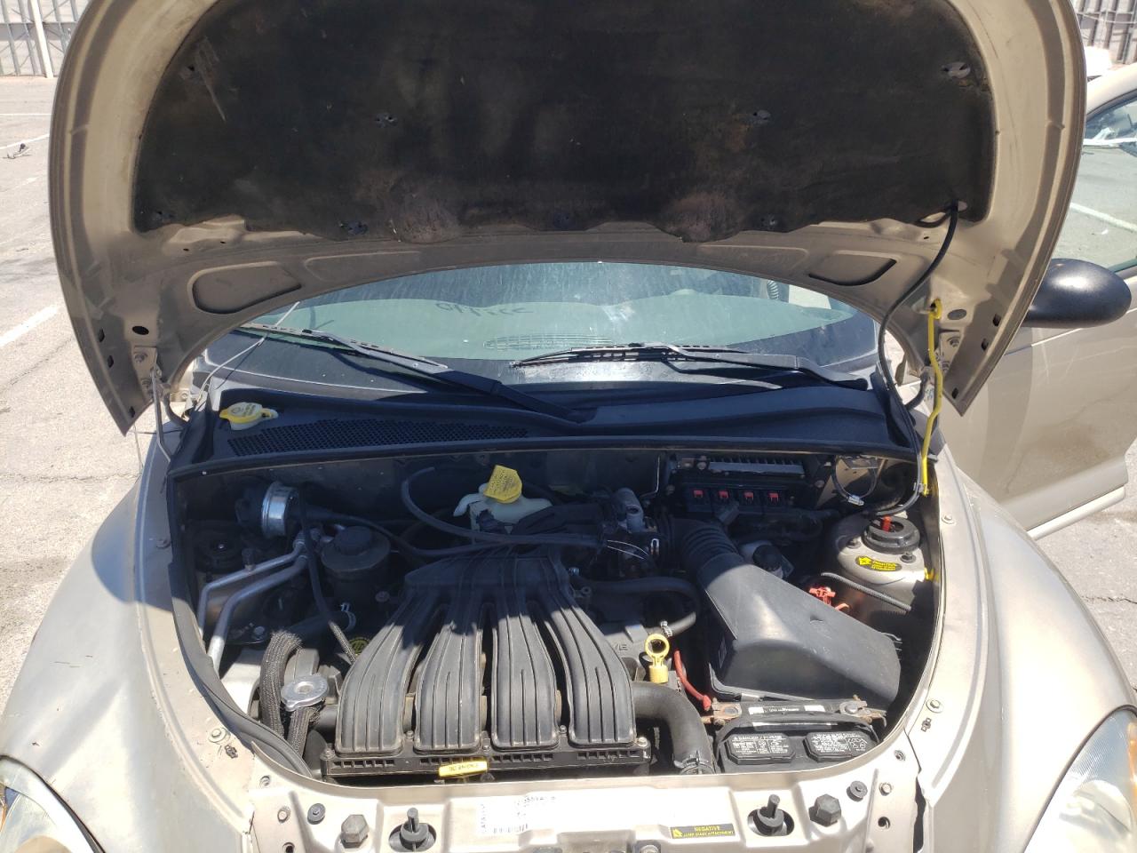 Photo 7 from auction – 2004 CHRYSLER PT CRUISER with VIN 3C4FY58B54T308408