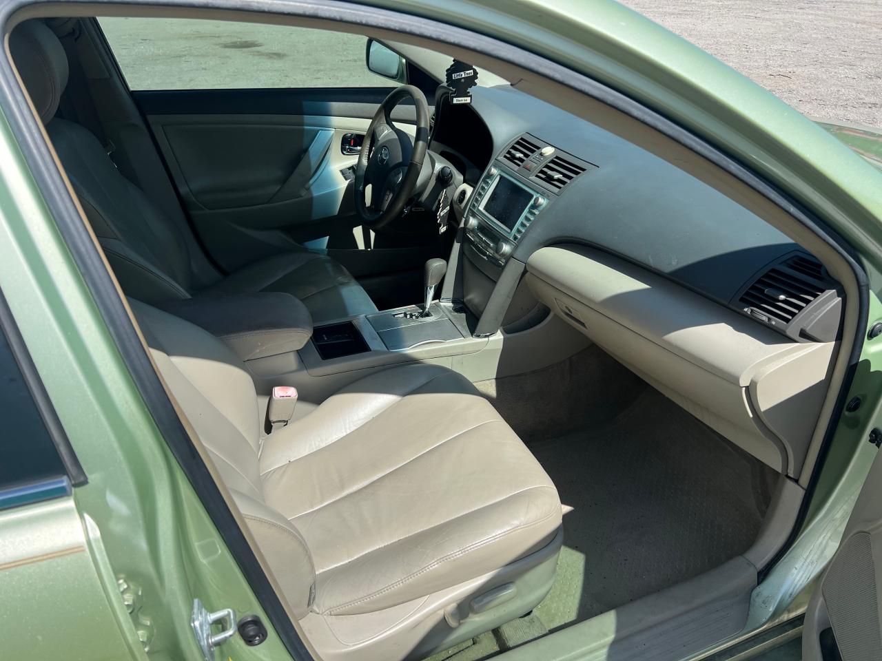 Photo 6 from auction – 2007 TOYOTA CAMRY HYBR with VIN JTNBB46K973034851