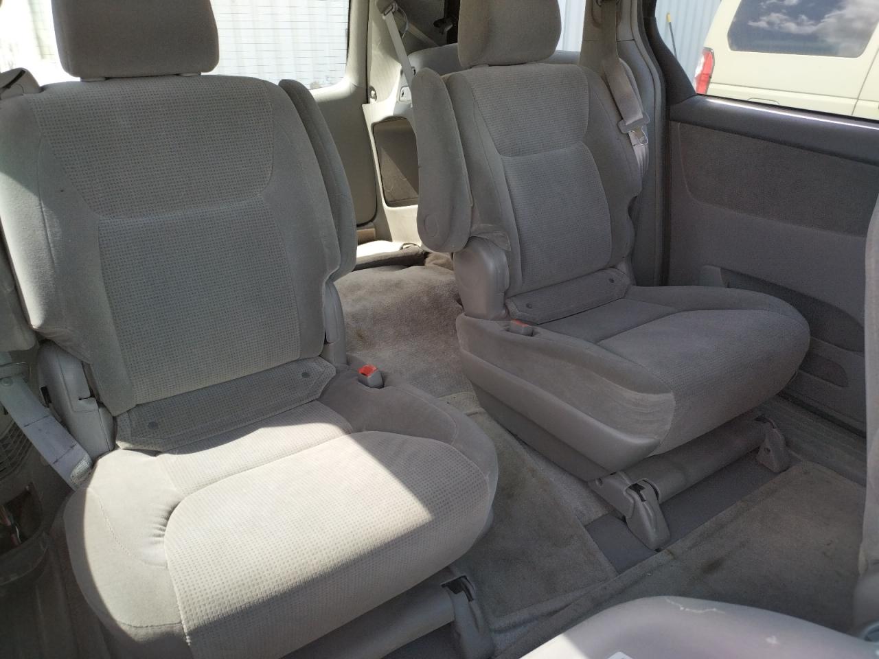 Photo 6 from auction – 2005 TOYOTA SIENNA CE with VIN 5TDZA23C05S306951