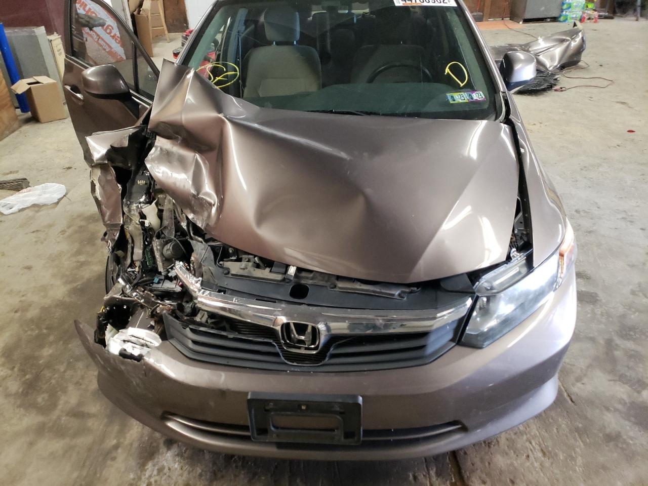Photo 7 from auction – 2012 HONDA CIVIC LX with VIN 2HGFB2F56CH589883