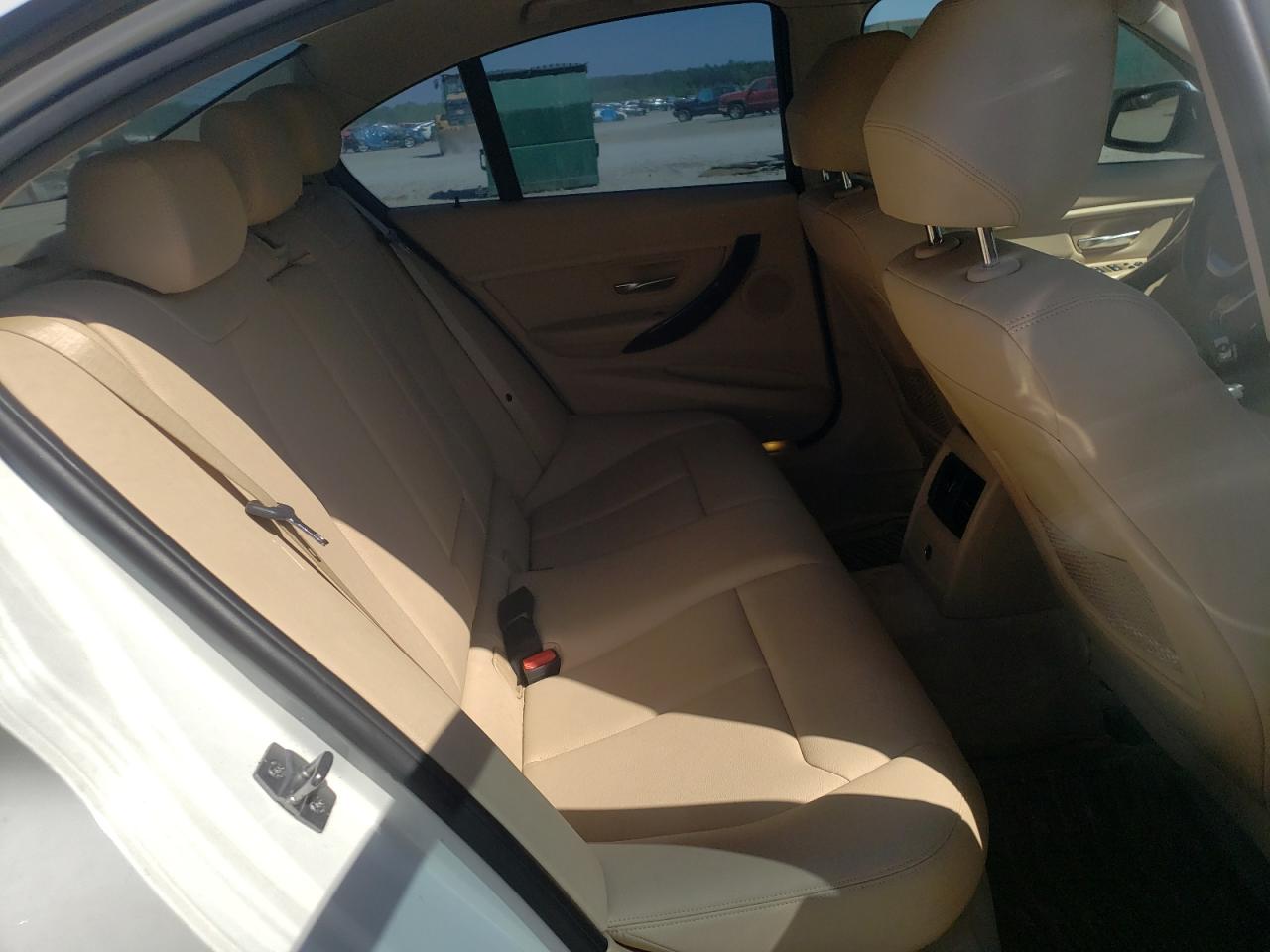 Photo 6 from auction – 2014 BMW 328 D with VIN WBA3D3C56EK154103