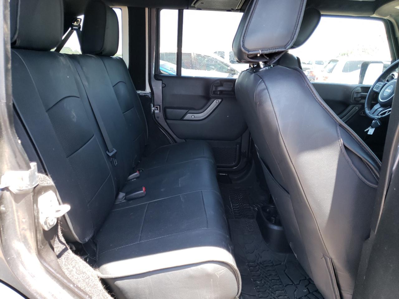 Photo 6 from auction – 2017 JEEP WRANGLER U with VIN 1C4BJWDG4HL662853