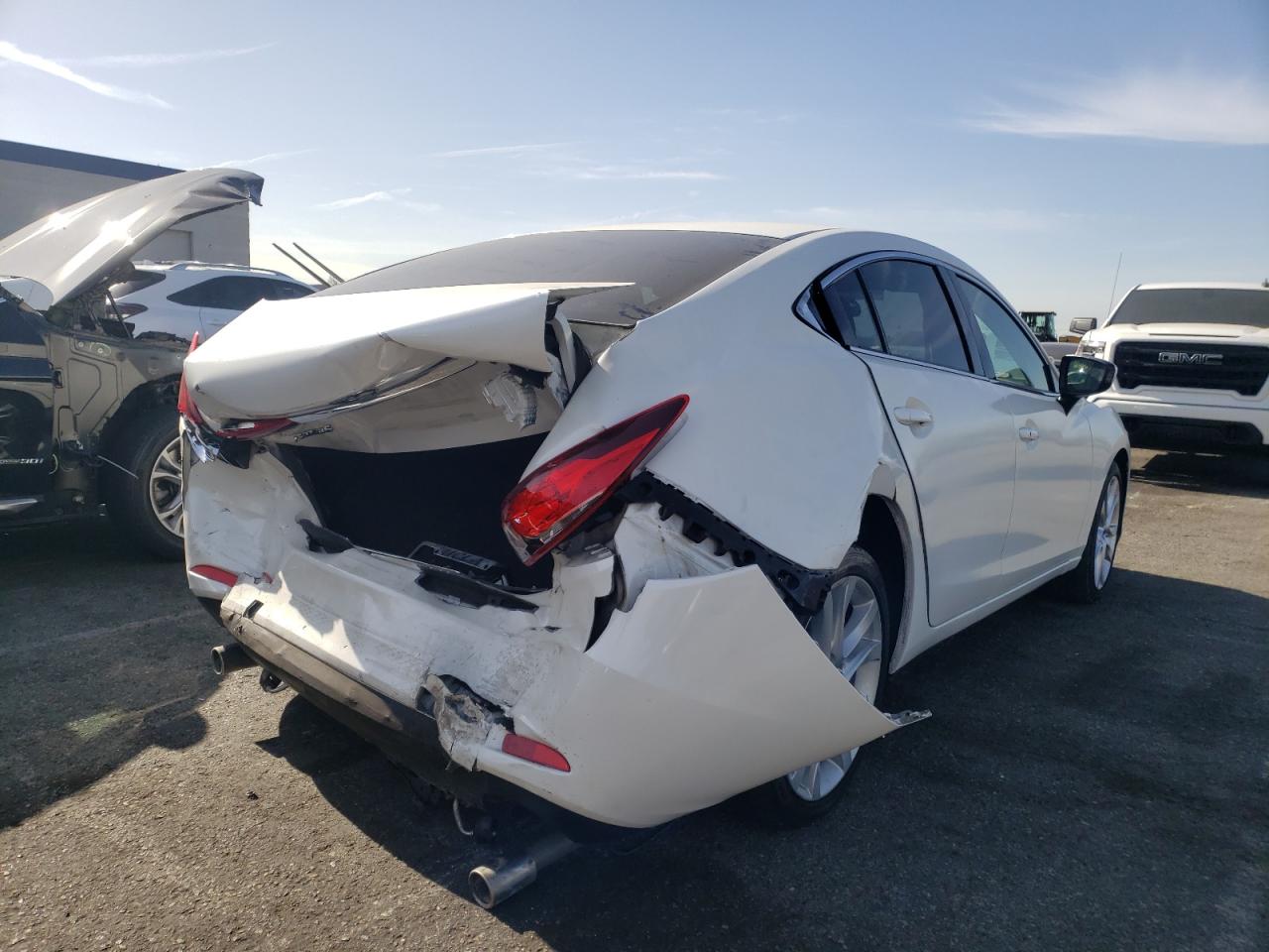Photo 4 from auction – 2015 MAZDA 6 TOURING with VIN JM1GJ1V52F1223522