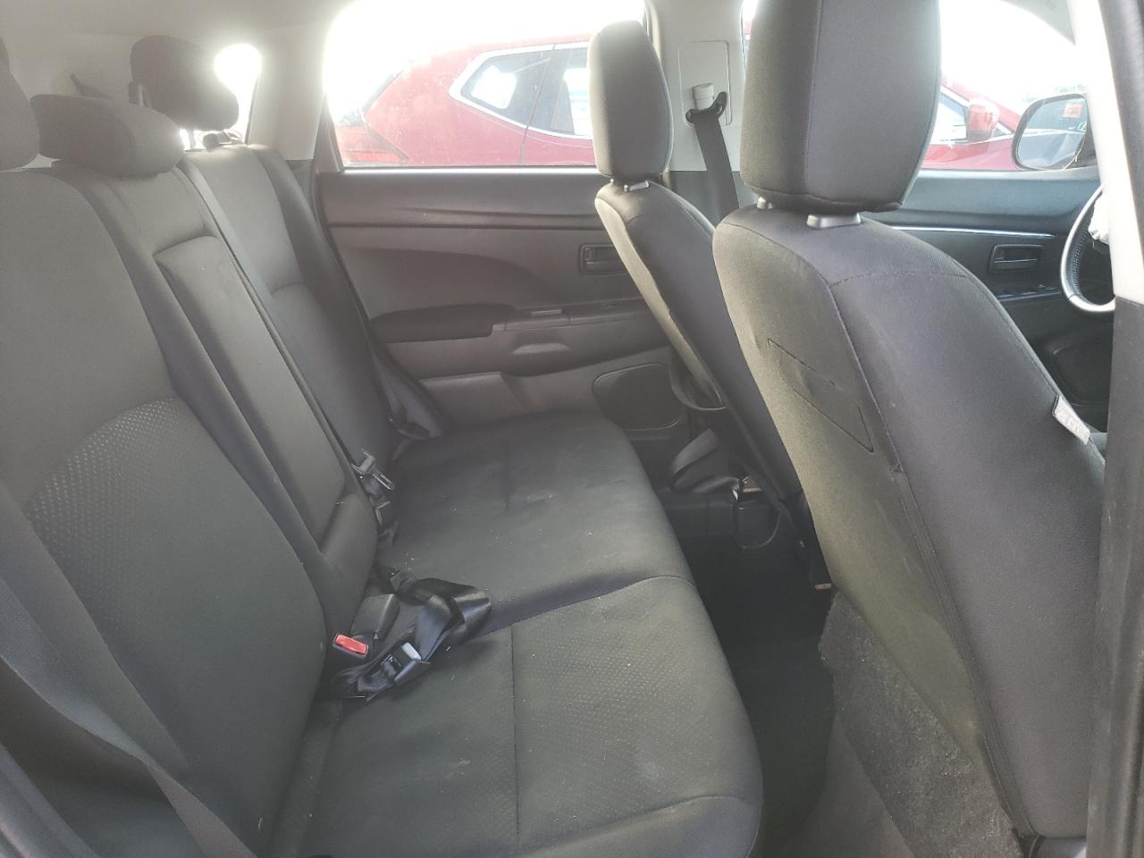 Photo 6 from auction – 2014 MITSUBISHI OUTLANDER with VIN 4A4AP3AUXEE025073