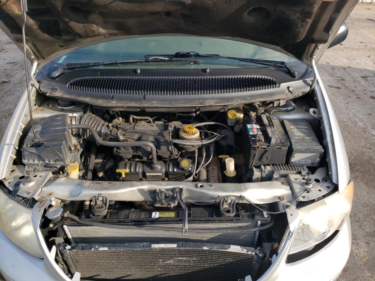 Photo 7 from auction – 2002 CHRYSLER TOWN & COU with VIN 2C4GP44362R645170