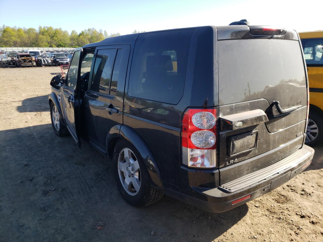 Photo 3 from auction – 2012 LAND ROVER LR4 HSE with VIN SALAG2D40CA628155