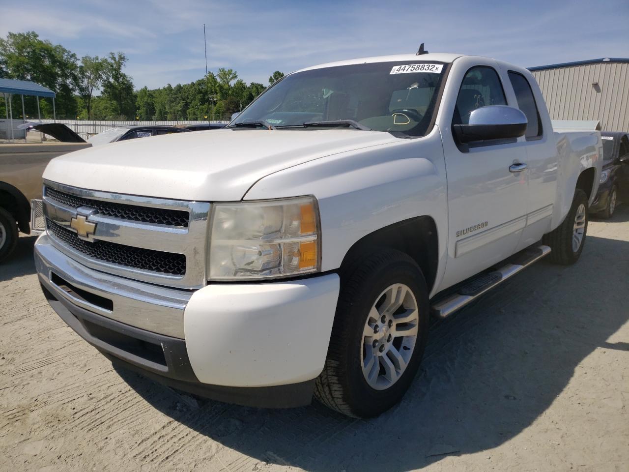 Photo 2 from auction – 2011 CHEVROLET SILVERADO with VIN 1GCRCSE04BZ268762
