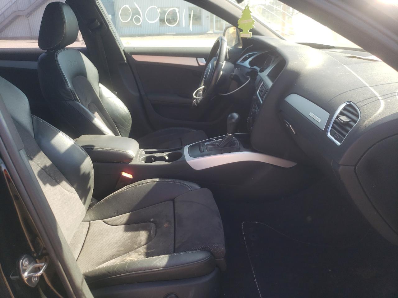 Photo 5 from auction – 2010 AUDI A4 PREMIUM with VIN WAUFFCFL5AN063169