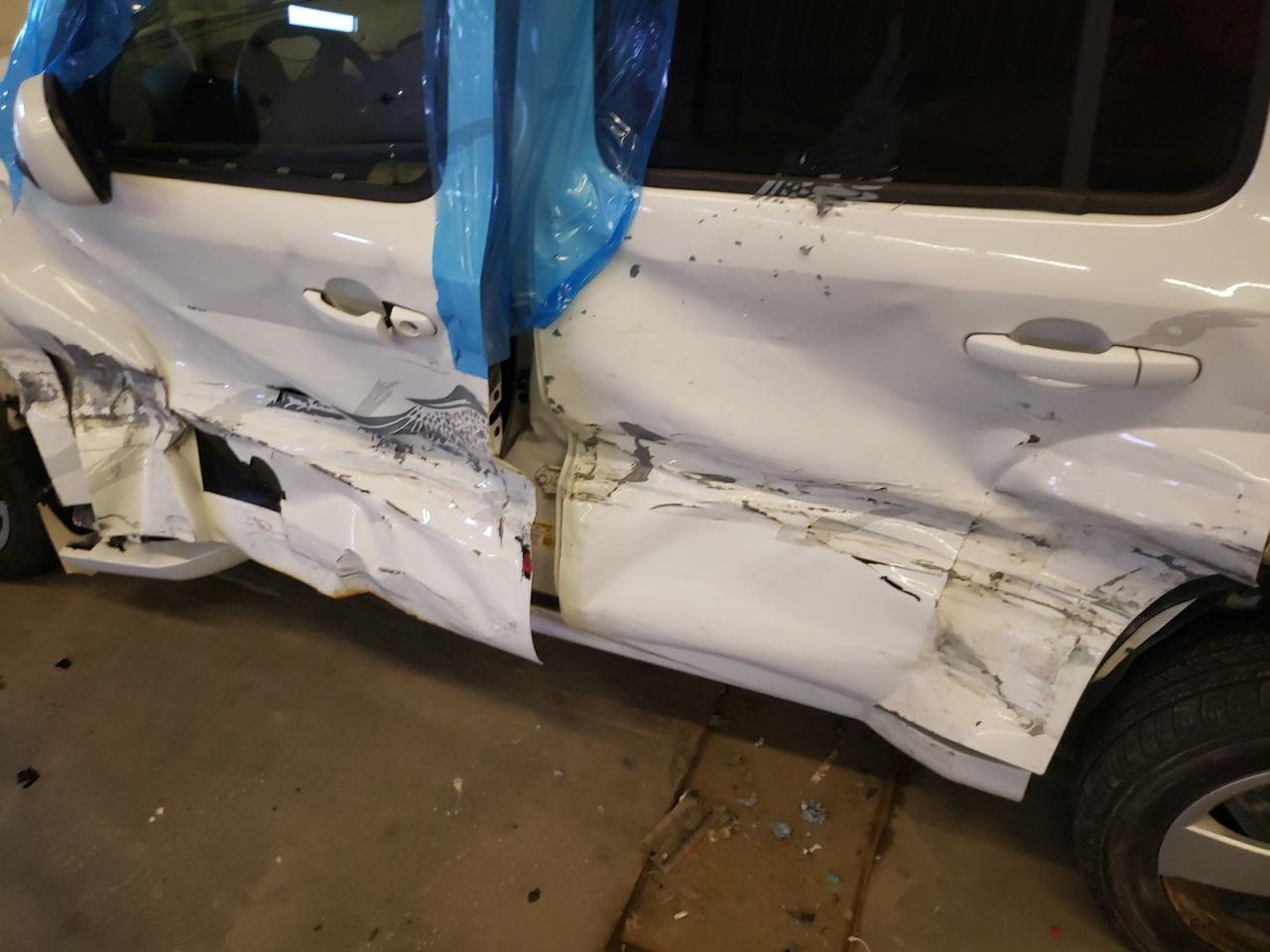 Photo 9 from auction – 2011 CHEVROLET HHR LT with VIN 3GNBABFW7BS537531