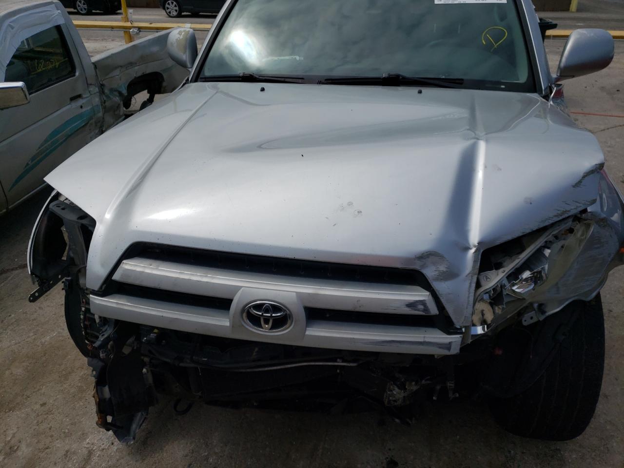 Photo 7 from auction – 2004 TOYOTA 4RUNNER LI with VIN JTEBT17R340040035