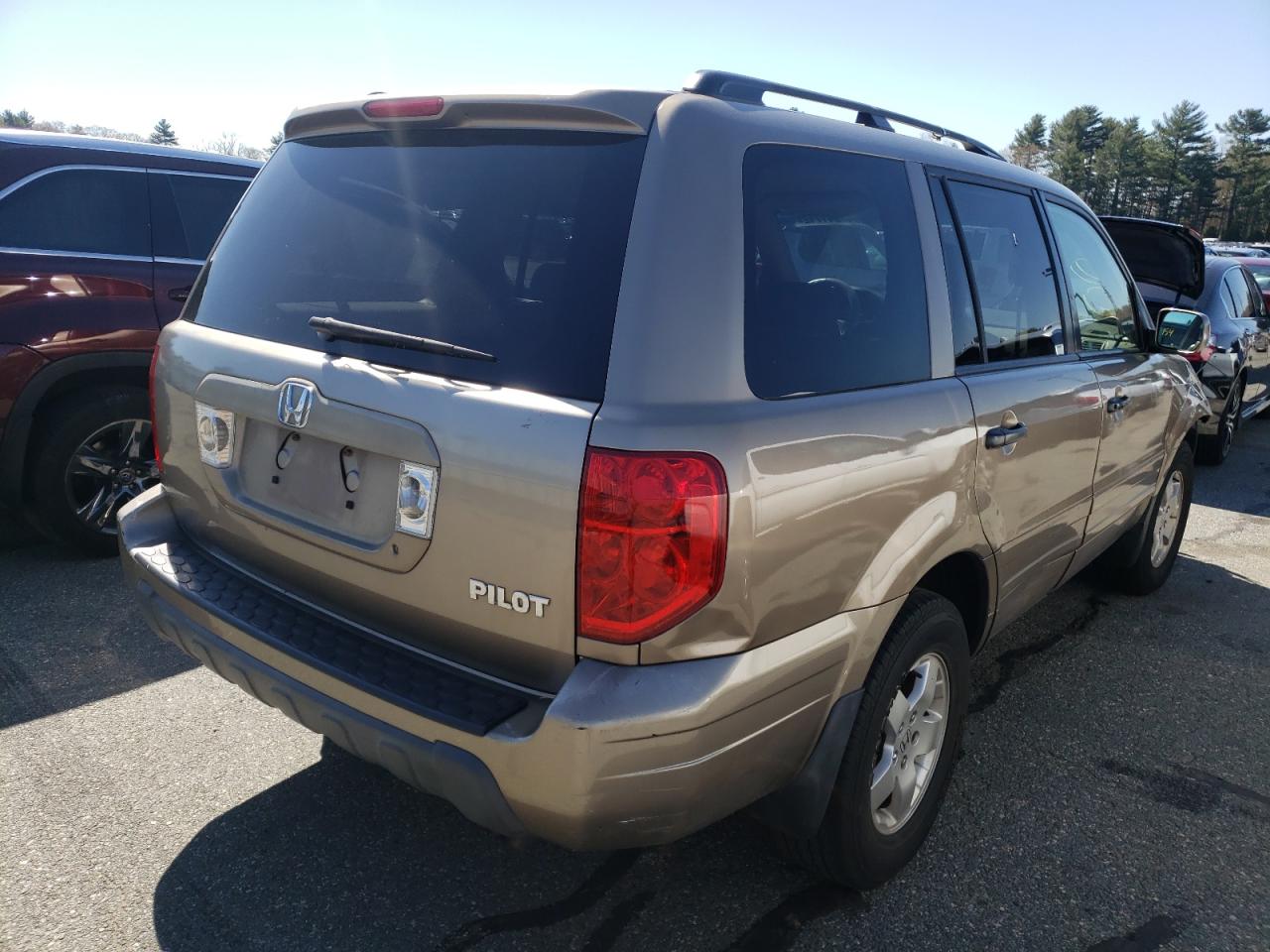 Photo 4 from auction – 2003 HONDA PILOT EXL with VIN 2HKYF18693H619932