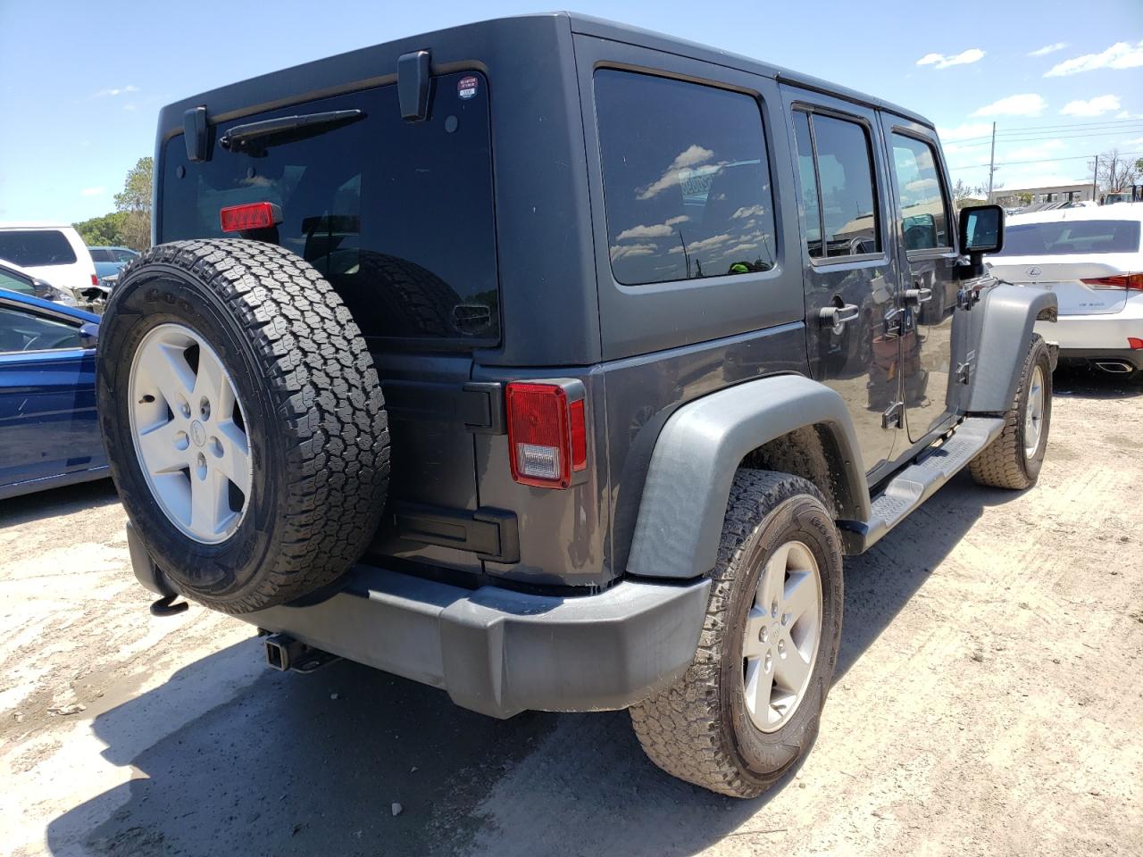 Photo 4 from auction – 2017 JEEP WRANGLER U with VIN 1C4BJWDG4HL662853