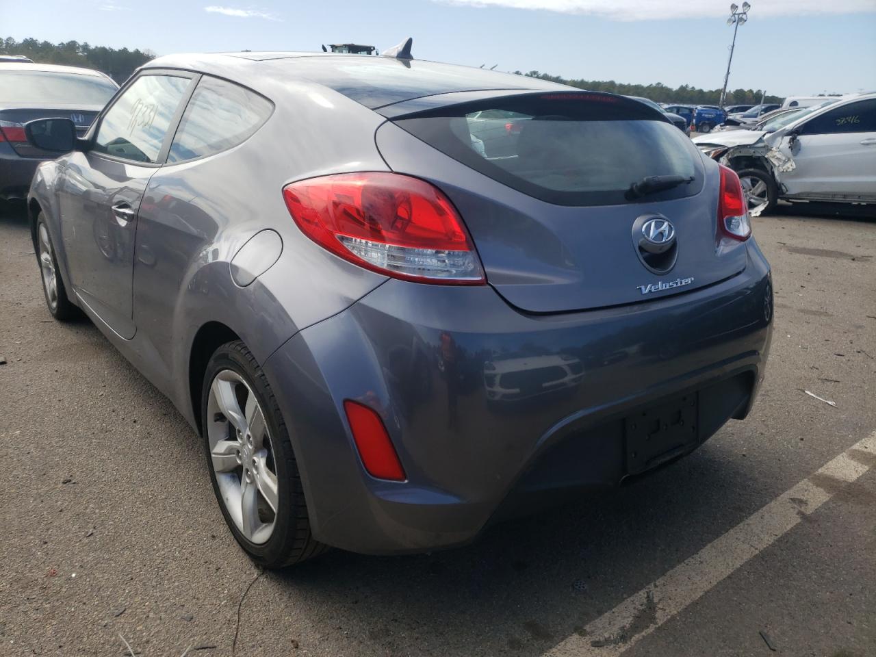 Photo 3 from auction – 2014 HYUNDAI VELOSTER with VIN KMHTC6AD7EU182977