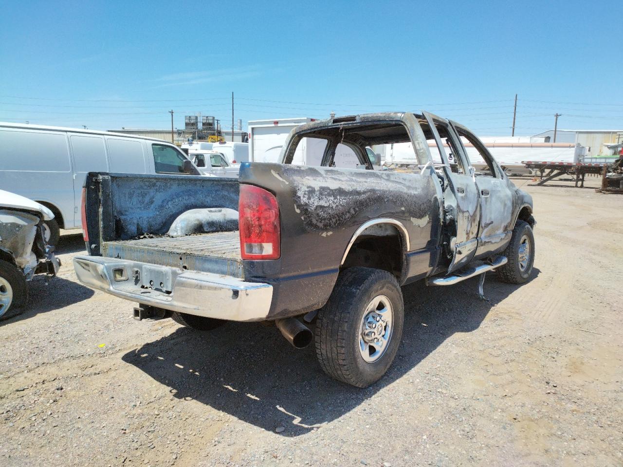 Photo 4 from auction – 2004 DODGE RAM 2500 S with VIN 3D7KU28C24G202465