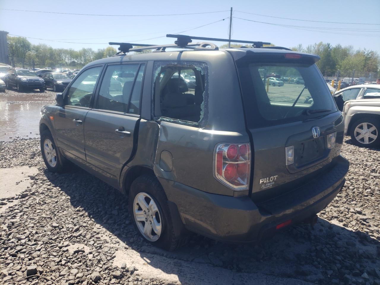 Photo 3 from auction – 2006 HONDA PILOT LX with VIN 5FNYF18196B025199