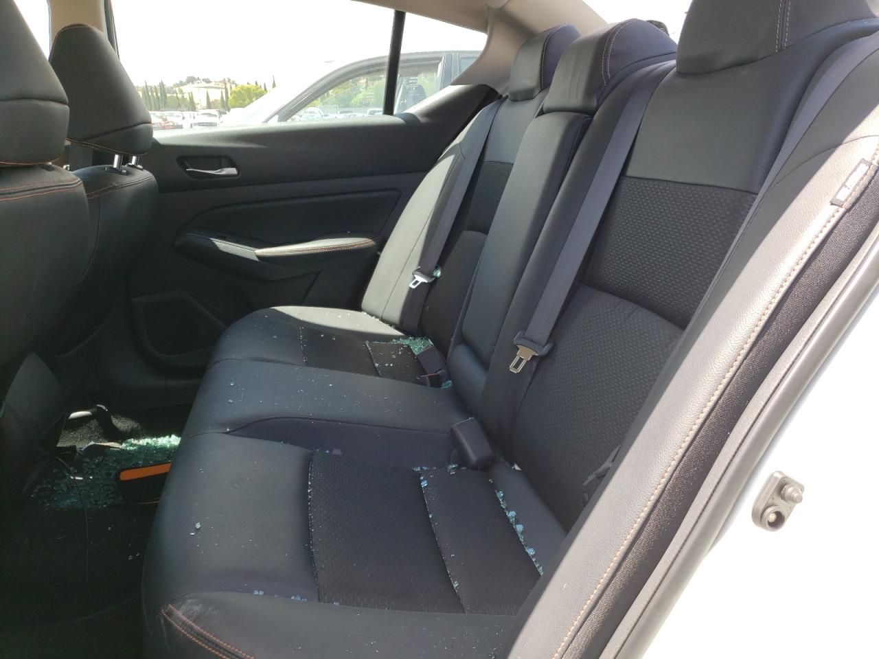 Photo 6 from auction – 2019 NISSAN ALTIMA SR with VIN 1N4BL4CV1KC256833