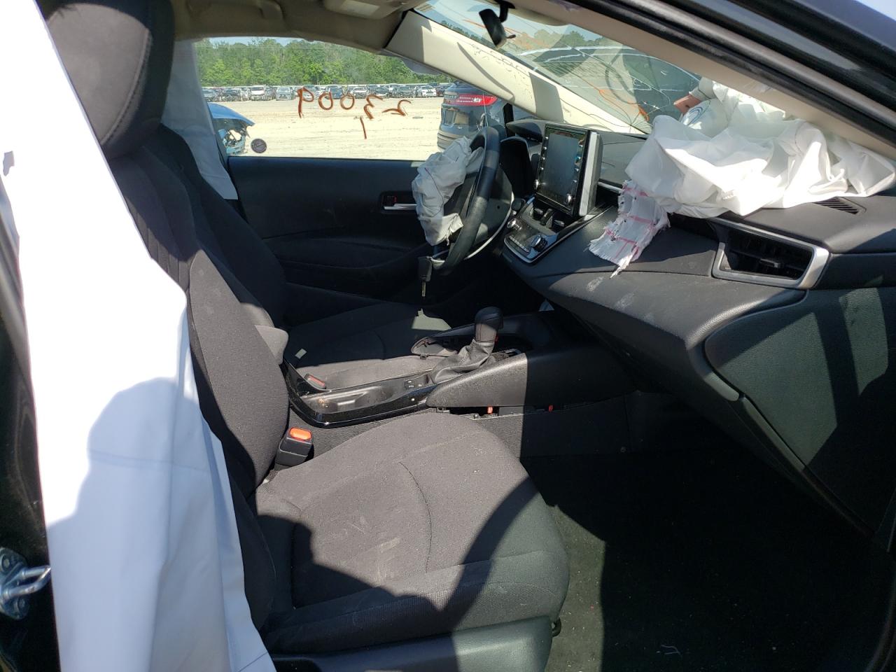 Photo 5 from auction – 2021 TOYOTA COROLLA LE with VIN 5YFEPMAE3MP219694