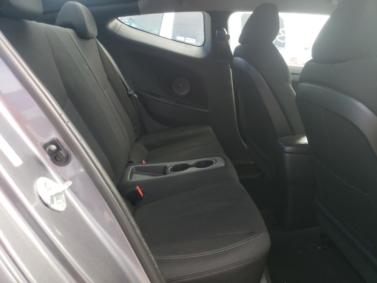 Photo 6 from auction – 2014 HYUNDAI VELOSTER with VIN KMHTC6AD7EU182977